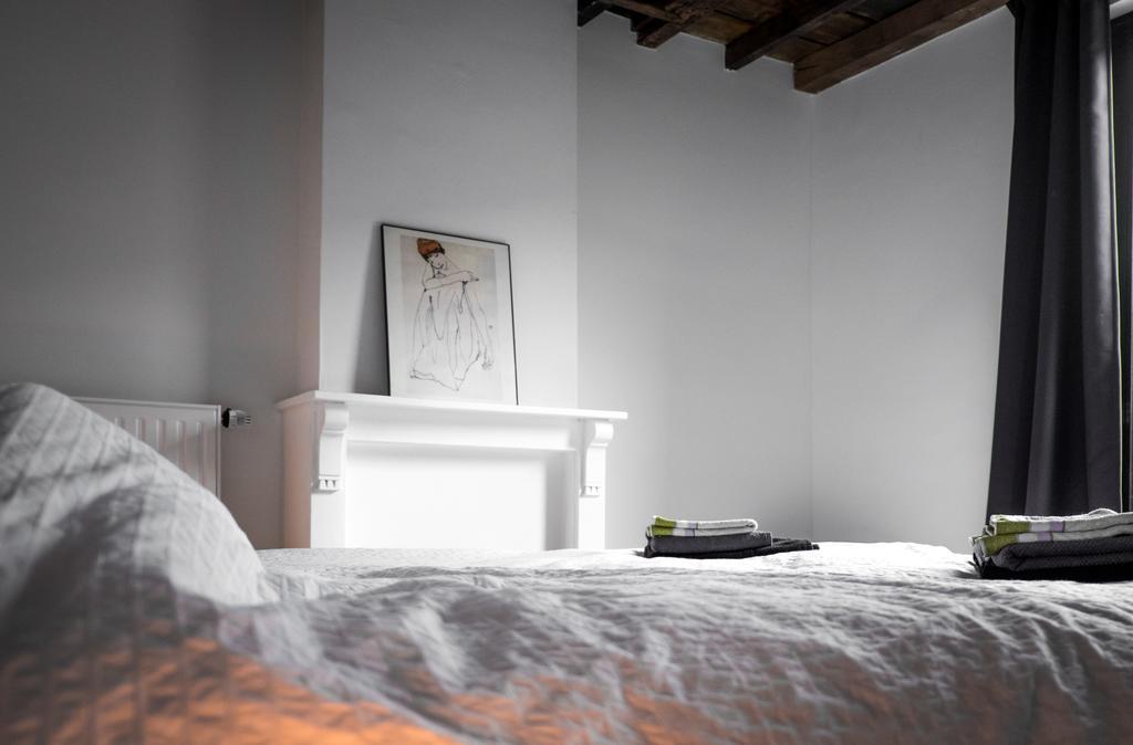 Csar Private Guesthouse 브뤼헤 외부 사진